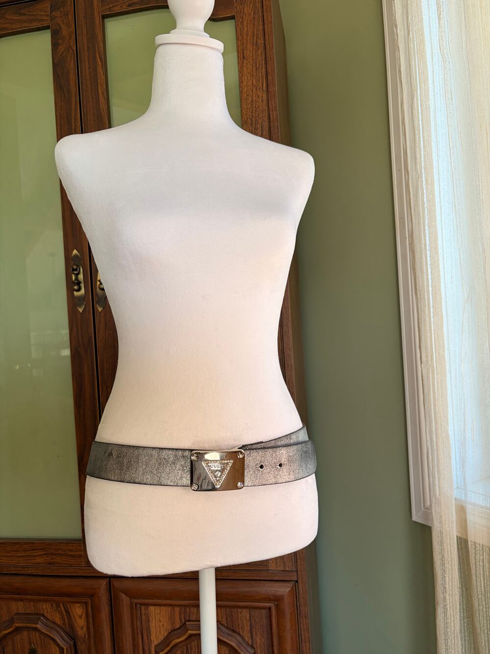 GUESS Metallic Silver Rhinestone Logo Belt Y2K 2000s Statement Silver Leather Be